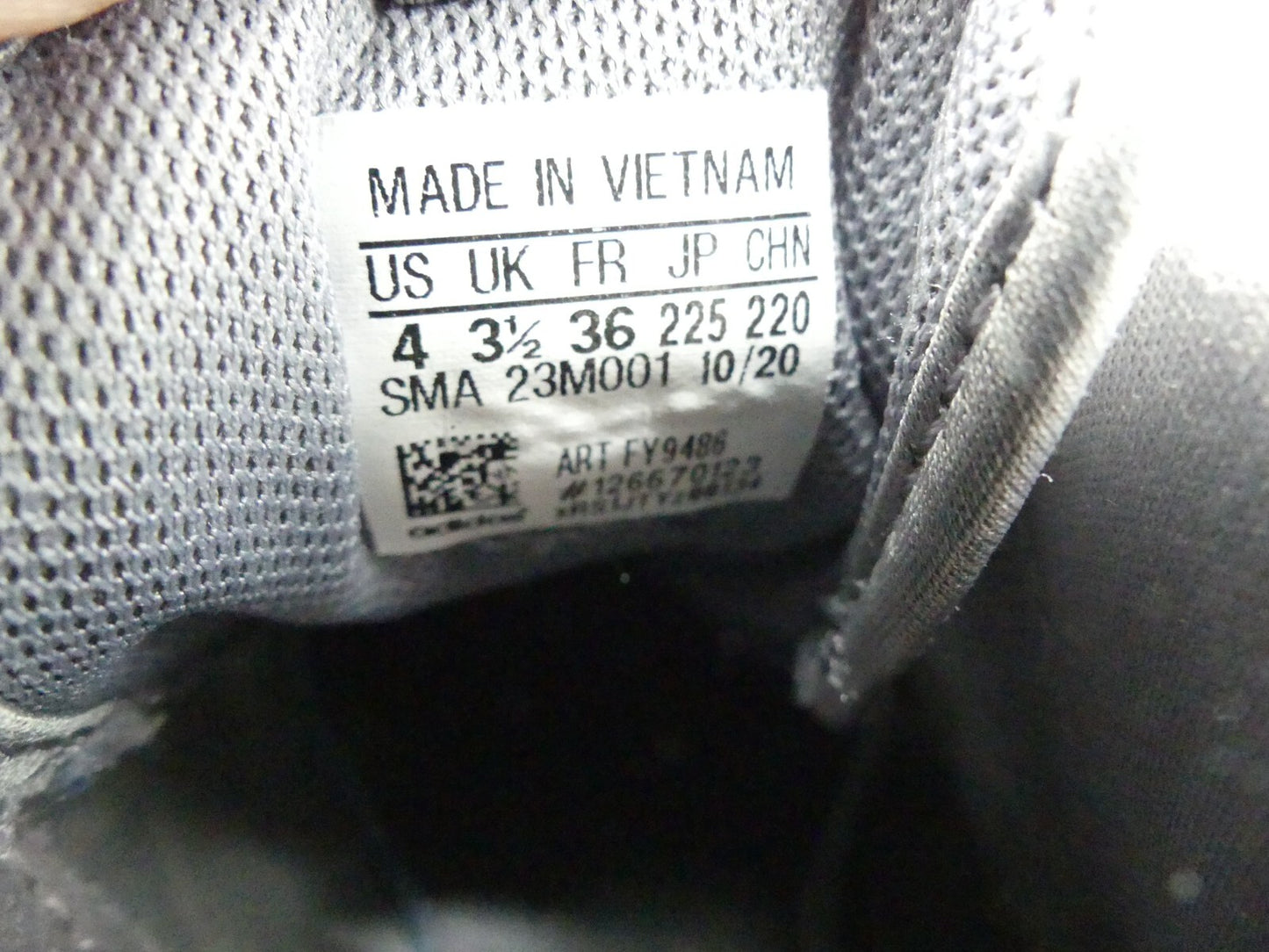 6836528